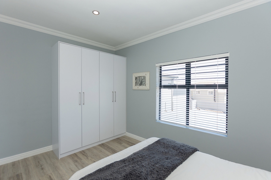 4 Bedroom Property for Sale in Myburgh Park Western Cape